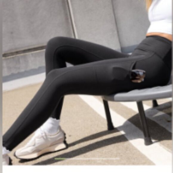 Aerie Pants - NWT OFFLINE by Aerie The Hugger High Waisted Black Leggings • Women’s XS or S